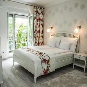  Apartman Tiare Lux