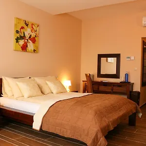 Bed & Breakfast Maya Panzio-rezidencia, Segedín