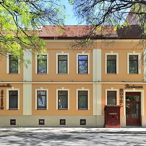 Hotel Partium, Segedín