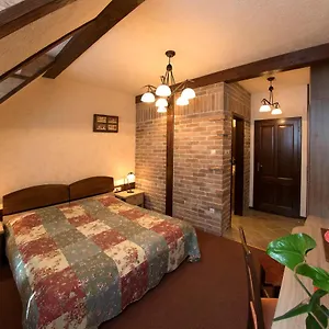 Hotel Familia Vendeghaz, Segedín